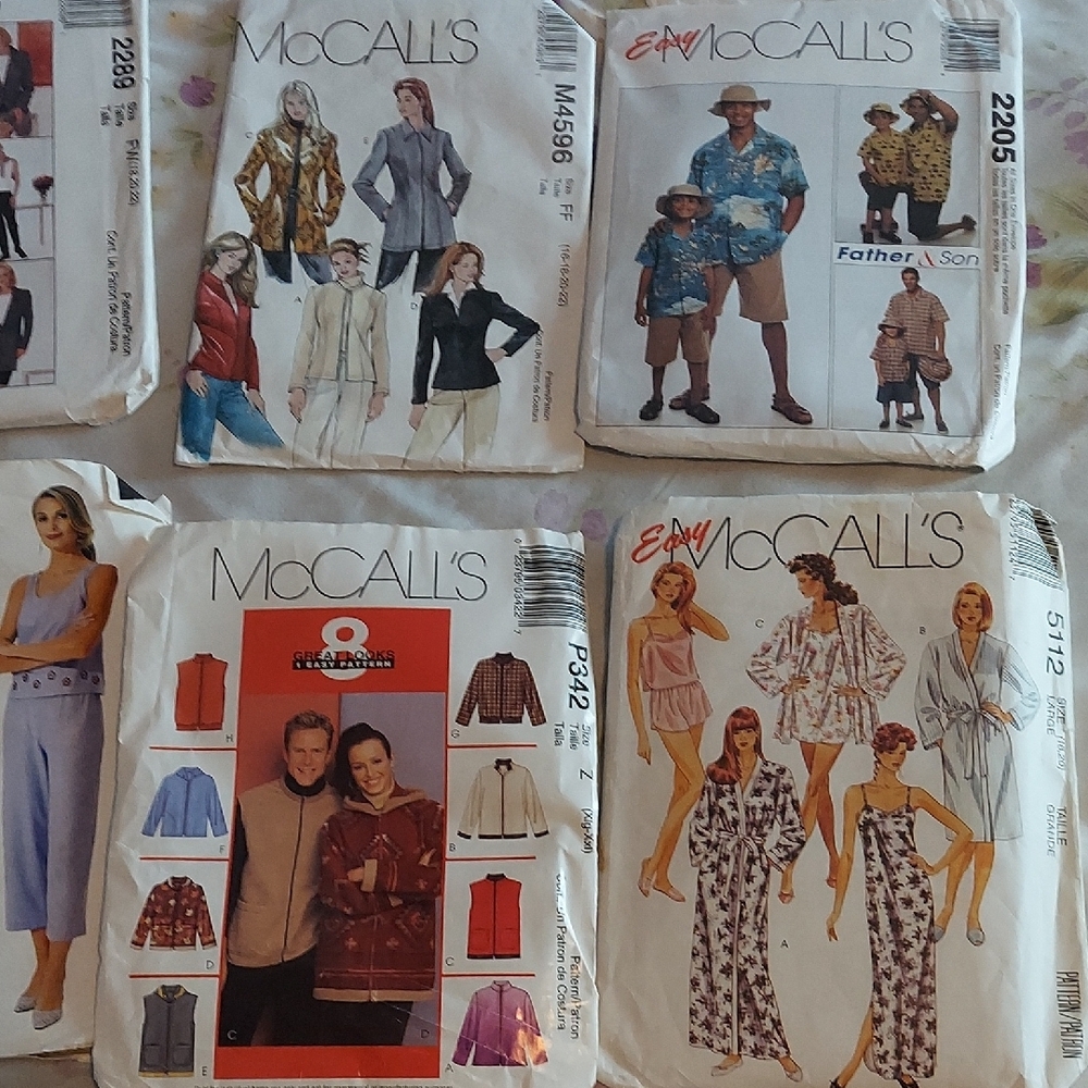 McCall's Vintage Sewing Pattern Collection. #1 - Picture 8 of 13